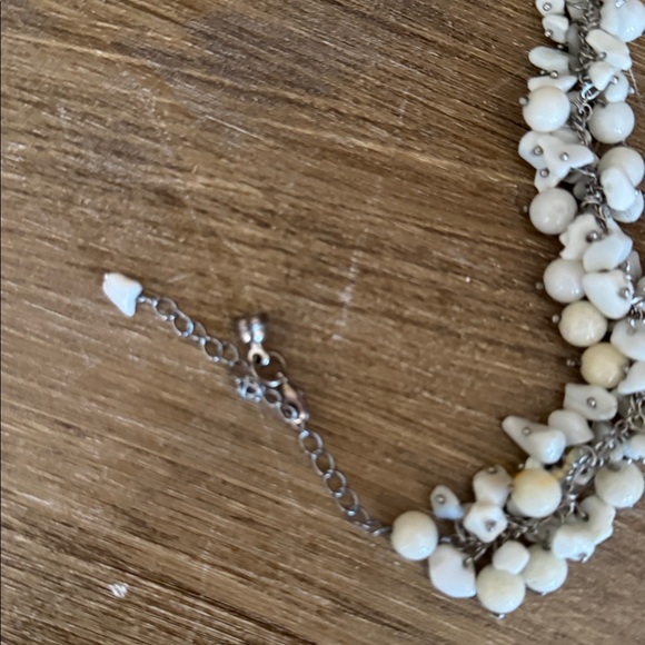 Vintage Elegant White Beaded Necklace with Silver Tone Hardware - Picture 8 of 8